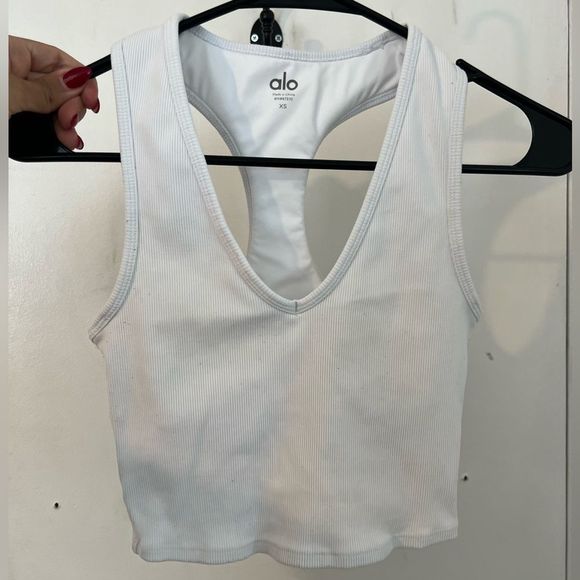 Alo Goddess Ribbed Cropped Racerback Tank - Picture 11 of 12